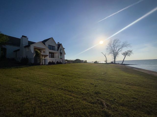 115 Luther Lane, Heath, TX 75032