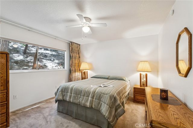 28597 Saginaw Court, Lake Arrowhead, CA 92352