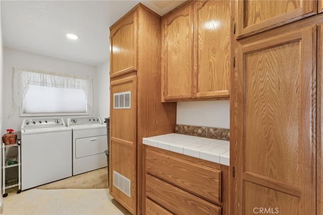 28597 Saginaw Court, Lake Arrowhead, CA 92352