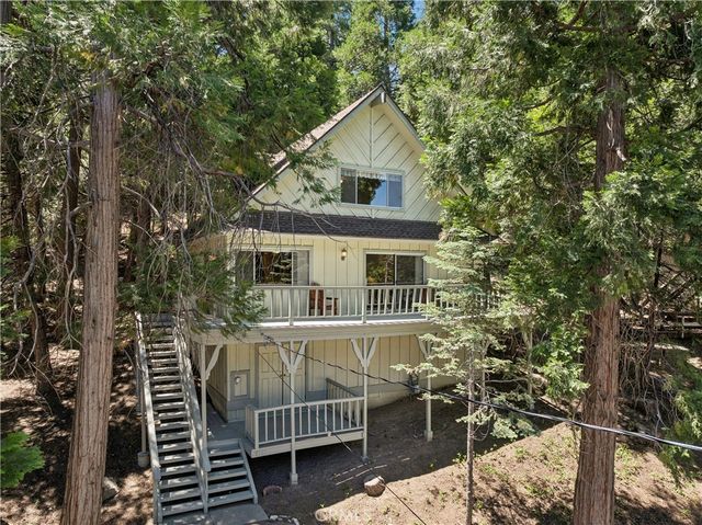 28597 Saginaw Court, Lake Arrowhead, CA 92352