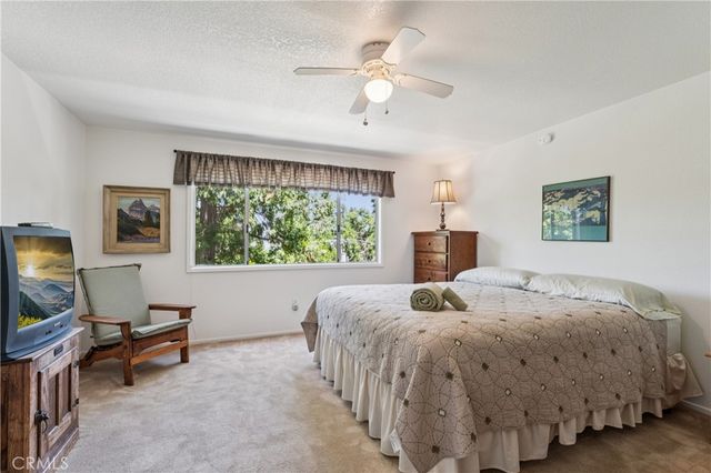 28597 Saginaw Court, Lake Arrowhead, CA 92352