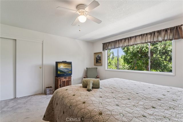 28597 Saginaw Court, Lake Arrowhead, CA 92352