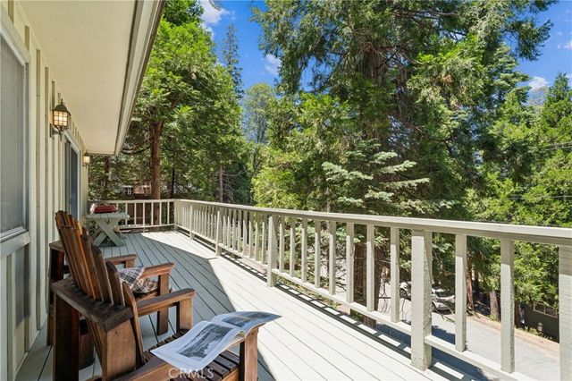 28597 Saginaw Court, Lake Arrowhead, CA 92352