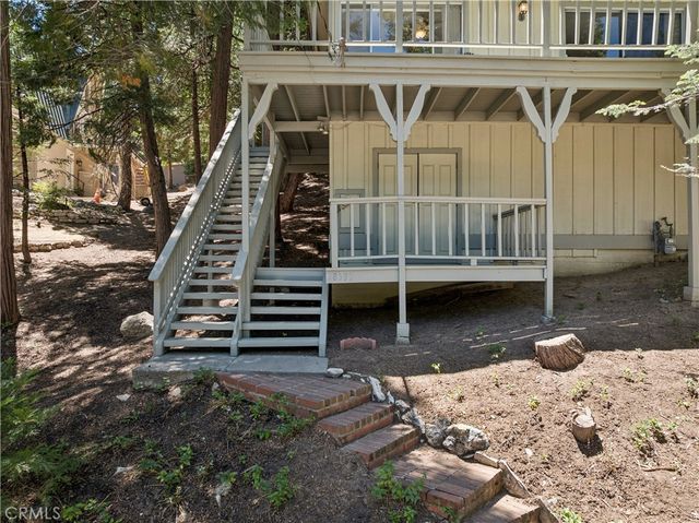 28597 Saginaw Court, Lake Arrowhead, CA 92352