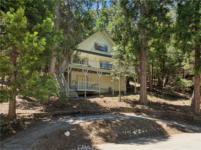 28597 Saginaw Court, Lake Arrowhead, CA 92352