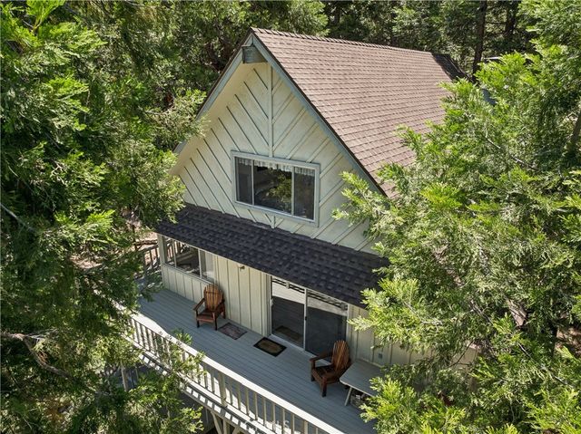 28597 Saginaw Court, Lake Arrowhead, CA 92352
