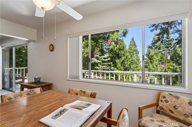 28597 Saginaw Court, Lake Arrowhead, CA 92352