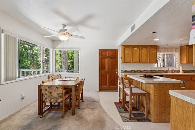 28597 Saginaw Court, Lake Arrowhead, CA 92352