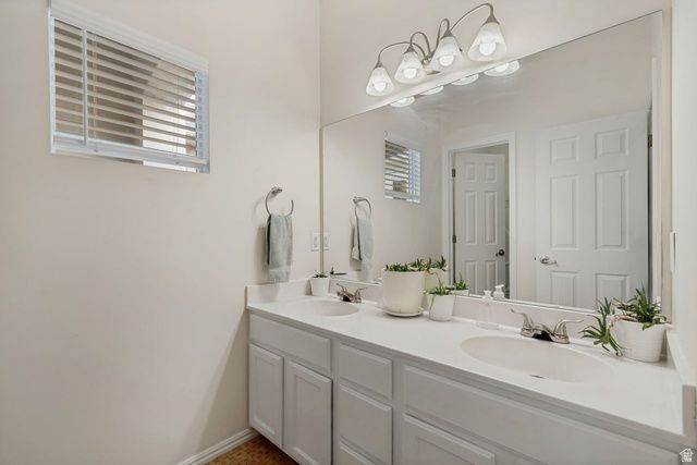 5326 W MOUNTAIN VISTA DR, West Jordan, UT 84081