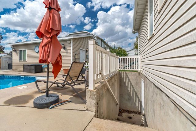 5326 W MOUNTAIN VISTA DR, West Jordan, UT 84081