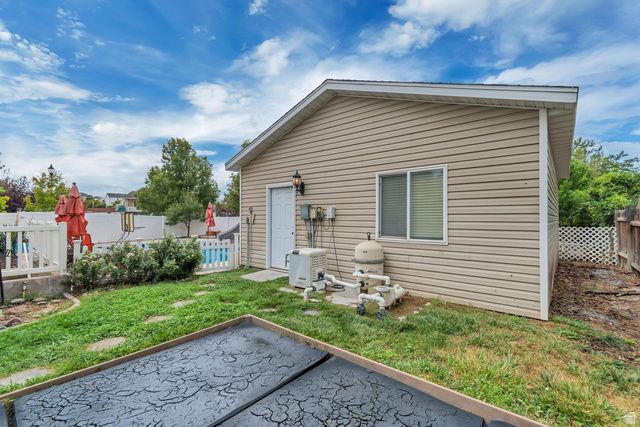 5326 W MOUNTAIN VISTA DR, West Jordan, UT 84081
