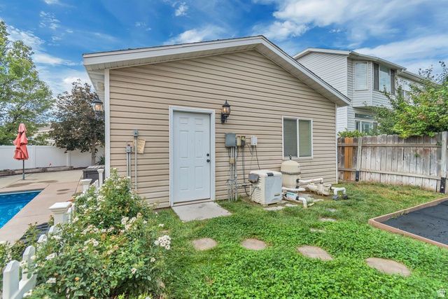 5326 W MOUNTAIN VISTA DR, West Jordan, UT 84081