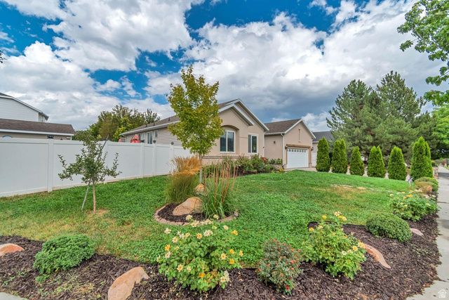5326 W MOUNTAIN VISTA DR, West Jordan, UT 84081
