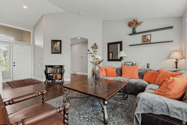 5326 W MOUNTAIN VISTA DR, West Jordan, UT 84081