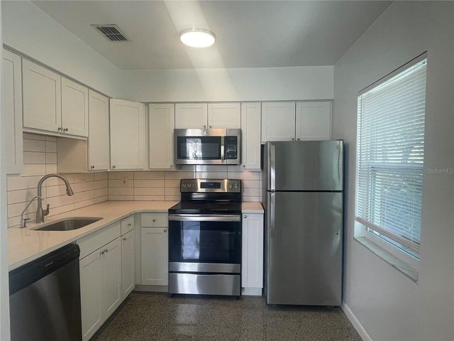 902 S BRUCE STREET B, Tampa, FL 33606