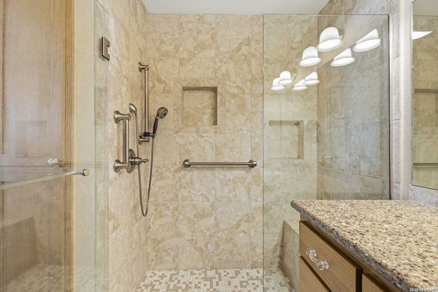 227 Southway Drive, Kerrville, TX 78028