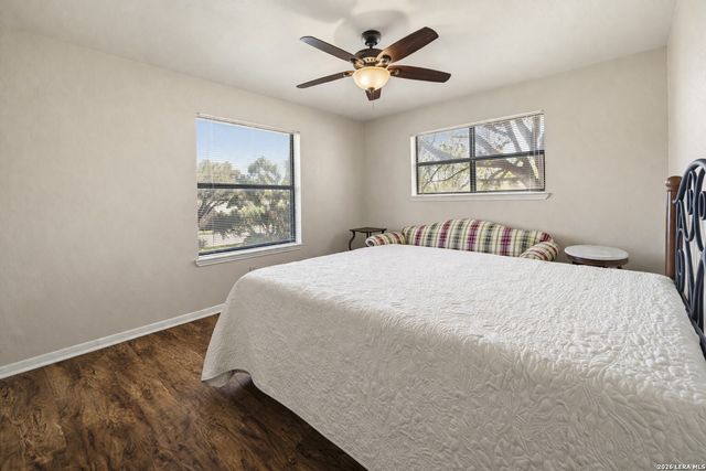 227 Southway Drive, Kerrville, TX 78028