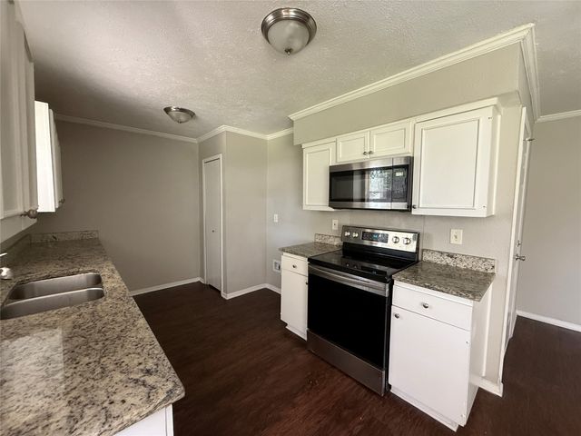 4025 Charter Drive, Garland, TX 75043