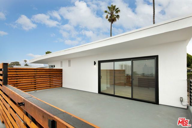 2811 3rd Street 10, Santa Monica, CA 90405