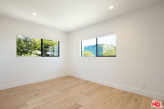 2811 3rd Street 10, Santa Monica, CA 90405