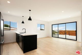 2811 3rd Street 10, Santa Monica, CA 90405