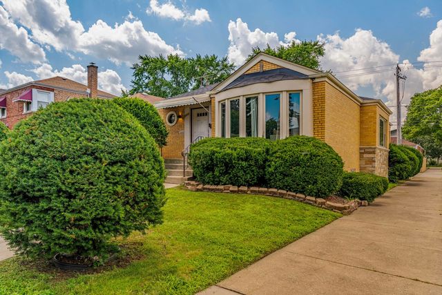 8800 S Merrill Avenue, Chicago, IL 60617