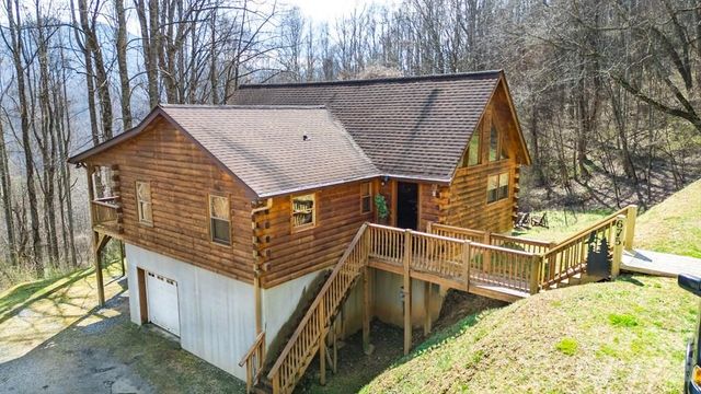675 Forest Valley Road, Sylva, NC 28779