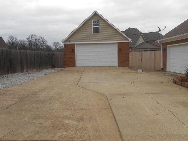64 E JESSIE CV, Atoka, TN 38004