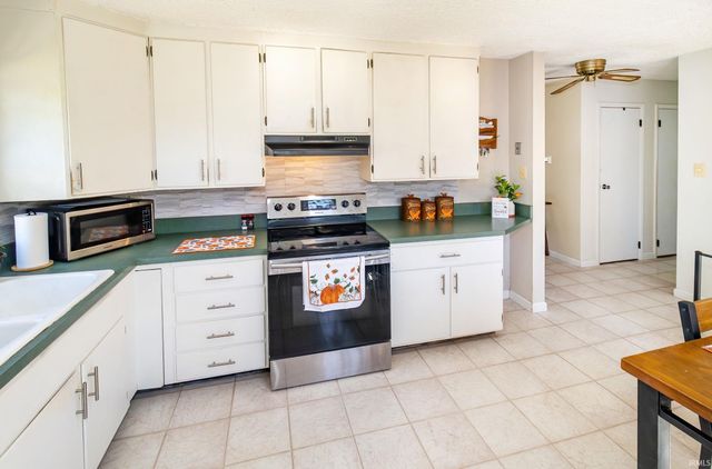 814 Dover Court, Evansville, IN 47710