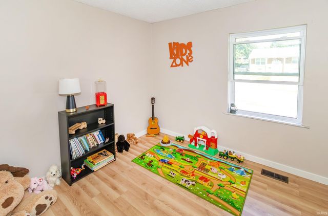 814 Dover Court, Evansville, IN 47710