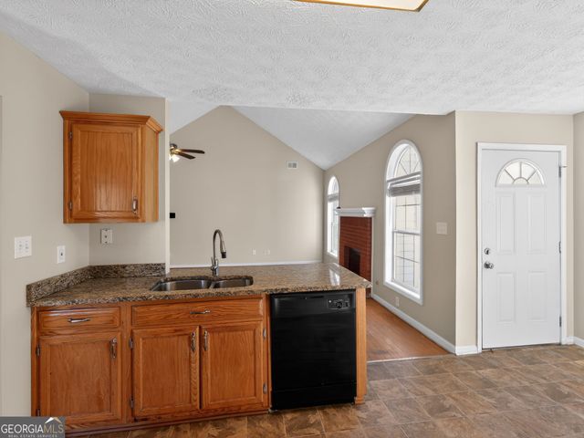 105 Solomon Drive, Ellenwood, GA 30294