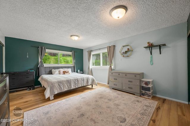 22432 Glacier View Drive, Eagle River, AK 99577