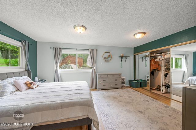 22432 Glacier View Drive, Eagle River, AK 99577
