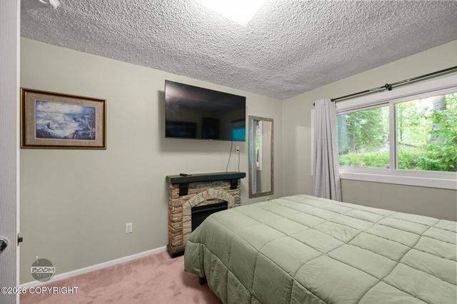 22432 Glacier View Drive, Eagle River, AK 99577