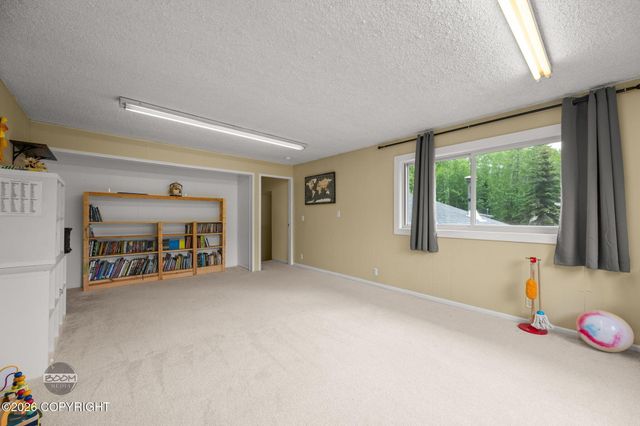 22432 Glacier View Drive, Eagle River, AK 99577