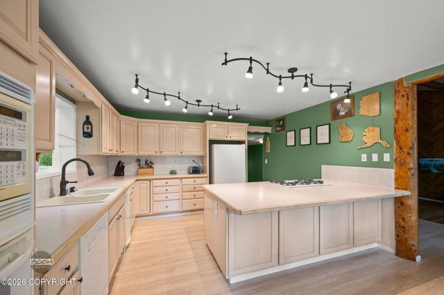 22432 Glacier View Drive, Eagle River, AK 99577