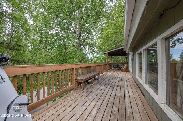 22432 Glacier View Drive, Eagle River, AK 99577