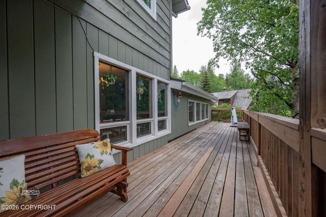 22432 Glacier View Drive, Eagle River, AK 99577