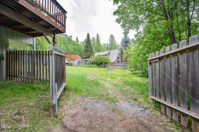 22432 Glacier View Drive, Eagle River, AK 99577