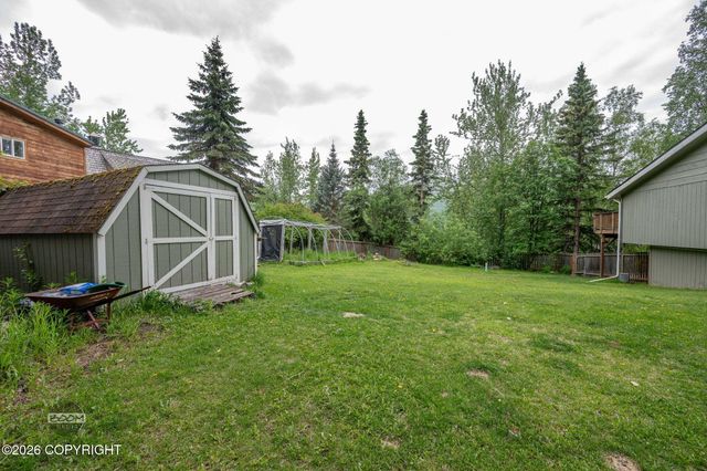 22432 Glacier View Drive, Eagle River, AK 99577