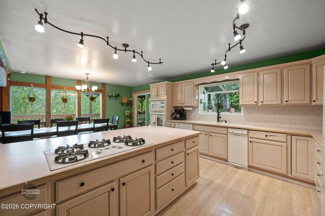 22432 Glacier View Drive, Eagle River, AK 99577