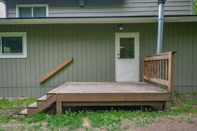 22432 Glacier View Drive, Eagle River, AK 99577