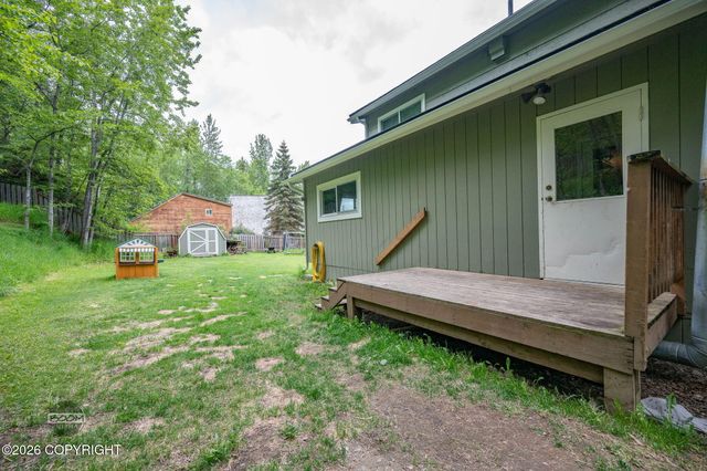 22432 Glacier View Drive, Eagle River, AK 99577