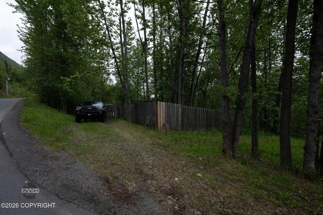 22432 Glacier View Drive, Eagle River, AK 99577