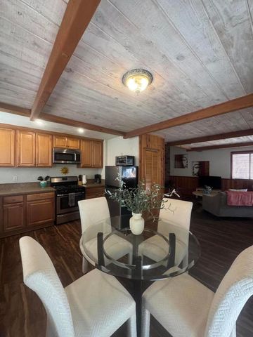 25960 Lilac Dr Drive, Idyllwild, CA 92549