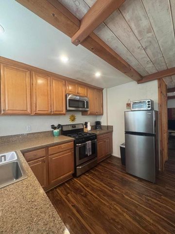 25960 Lilac Dr Drive, Idyllwild, CA 92549