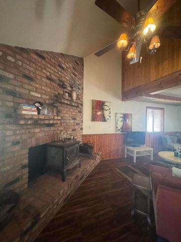 25960 Lilac Dr Drive, Idyllwild, CA 92549