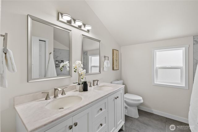 25025 NE 52nd Place, Redmond, WA 98053