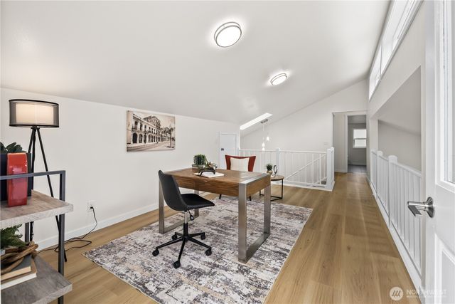 25025 NE 52nd Place, Redmond, WA 98053