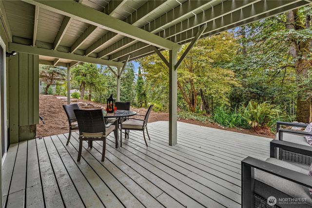 25025 NE 52nd Place, Redmond, WA 98053